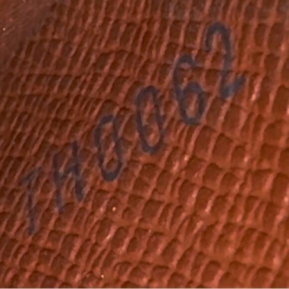 Louis Vuitton Monogram Sarah Wallet Authentic Vintage - Picture 8 of 8